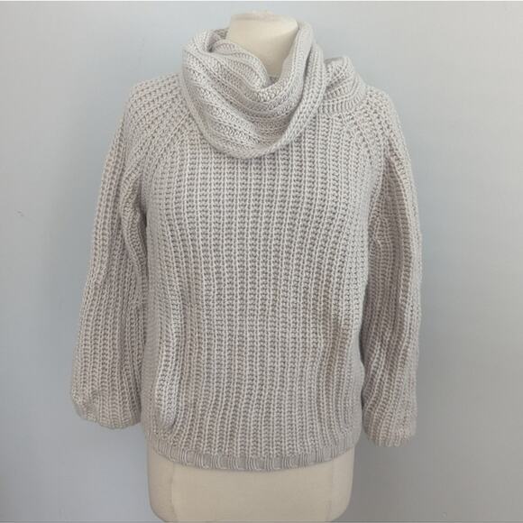 MaxMara Sweaters - Women's MaxMara Weekend Cream Sweater Small Made in Romania